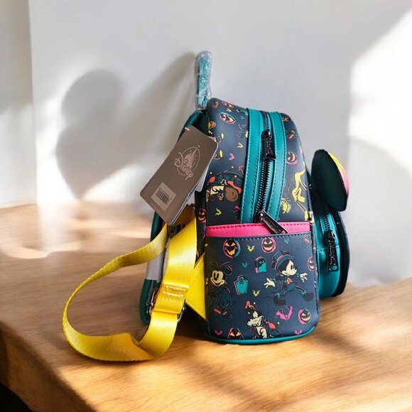 Disney Parks Halloween Mickey Pumpkin LOUNGEFLY Backpack Glows in the Dark New - Picture 2 of 3